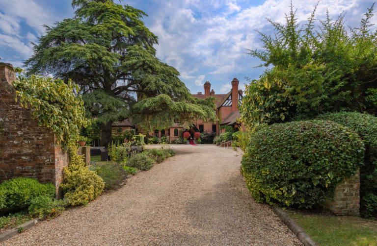 Careys Manor